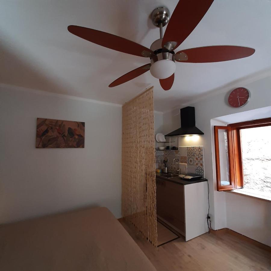 A Casa Di Carla Apartment Sonnino Exterior photo